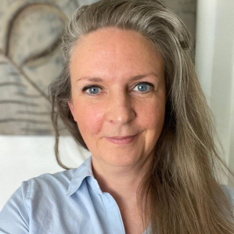 Caroline Legrand - Le Bras droit organisationnel pour entrepreneures débordées Fiable. Structurée. Pragmatique.